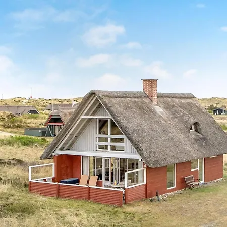 Schönes Haus Mit 3 Schlafzimmern In *