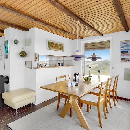 3 Bedroom Lovely In * Blavand