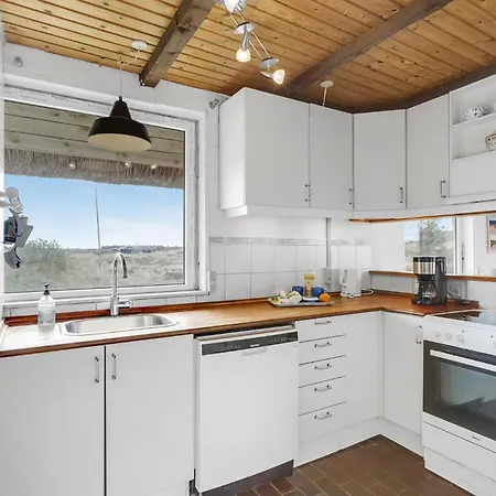 In With Kitchen Holiday home
